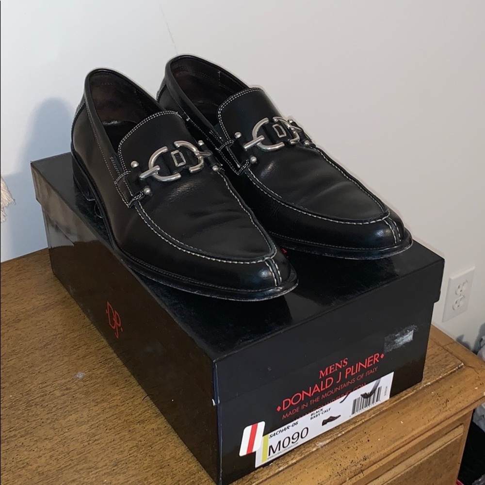 Donald J. Pliner mens dress shoes
